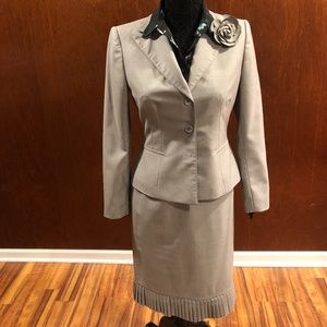 Grey 2-Piece Suit, Flower Boutonniere Skirt Pleats